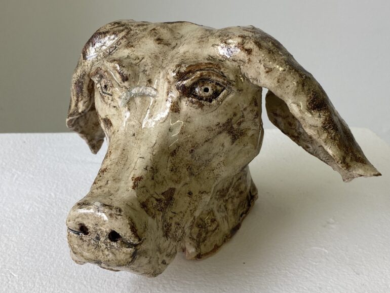 Bettina Seitz, Dog, ceramic sculpture, 2021