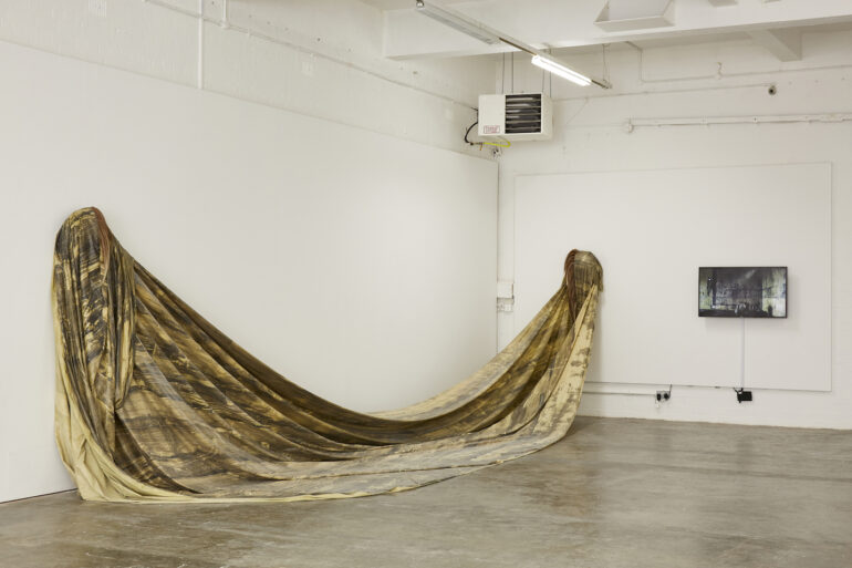 Gail Mahon, Controchasm: Grounding the Vernacular, Golden Thread Gallery, 2019
New Narratives: Dissolving Histories - Golden Thread Gallery, Belfast. Curated by Paul Seawright and Peter Richards. Image credit: Simon Mills courtesy of Golden Thread Gallery. Latex, oxide, ceramics, graphite, horsehair, digital film.