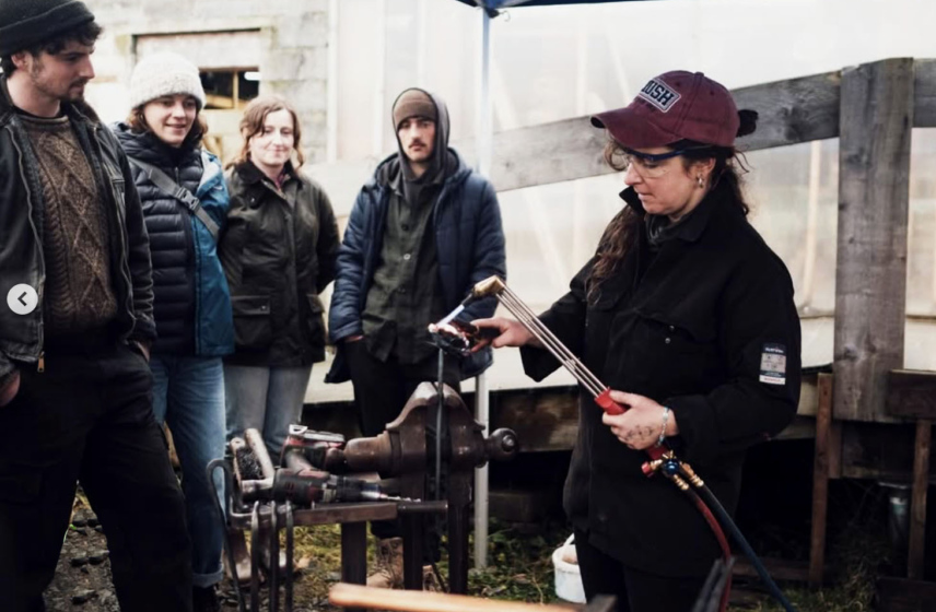 Mary Teaching