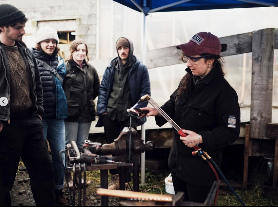 Mary Teaching